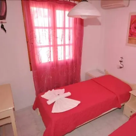 Fournakia Hotell 2*